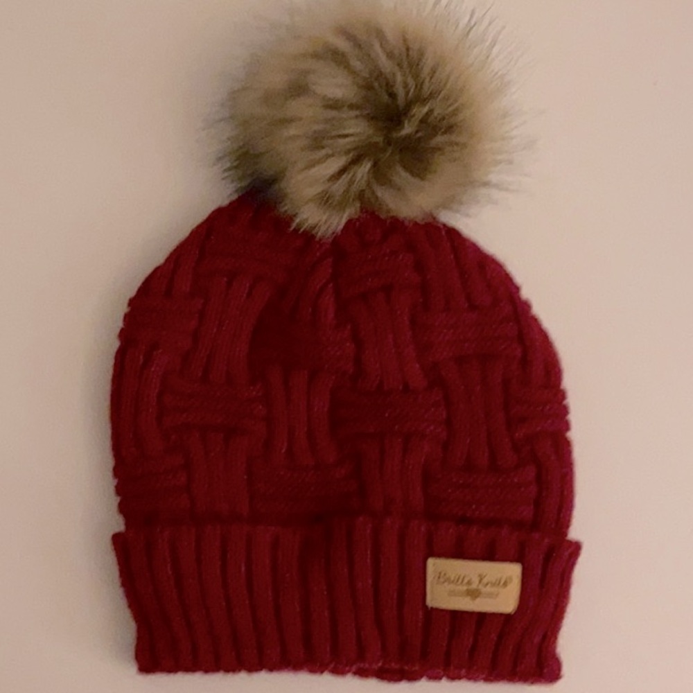 Beanie with faux fur pom pom